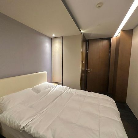 Zhome-Luxury Three-Bedroom Suite-Near The Bund 上海市 エクステリア 写真